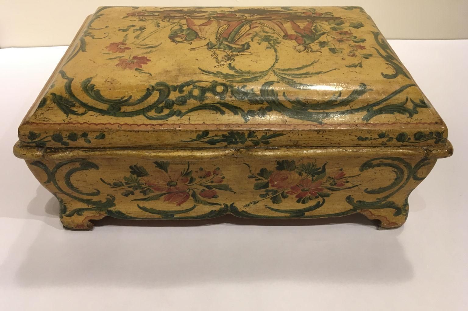 photo for sale 1750 Venezia Italy Rococo Lacquered Wooden Yellow Box And Jewelry Case