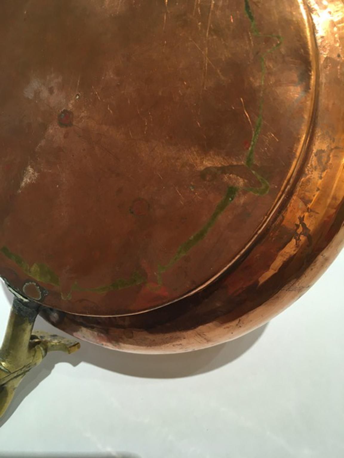 photo vintage Italy 19th Century Kitchen Copper Wall Planter Pot