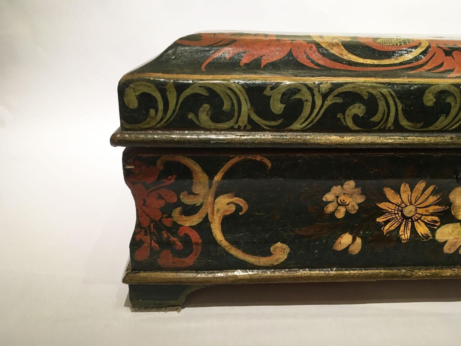 1750 Venezia Italy Lacquered Dark Blue Wooden Box With Golden Decoration photo 10198.0