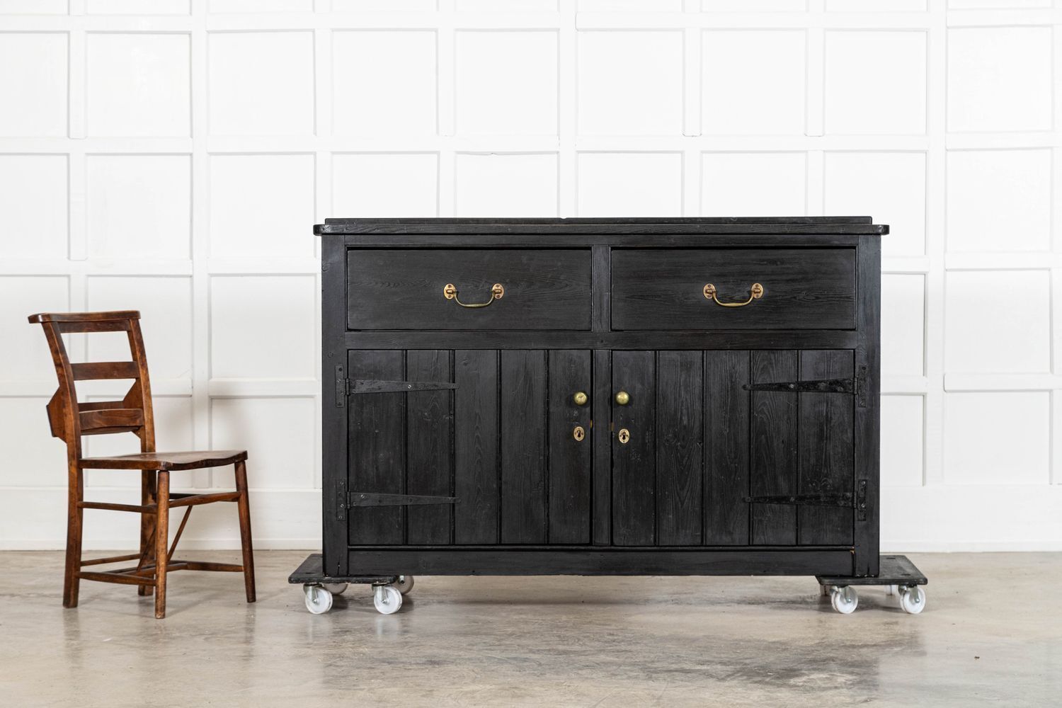 photo furniture 19thc English Ebonised Country Pine Dresser Base