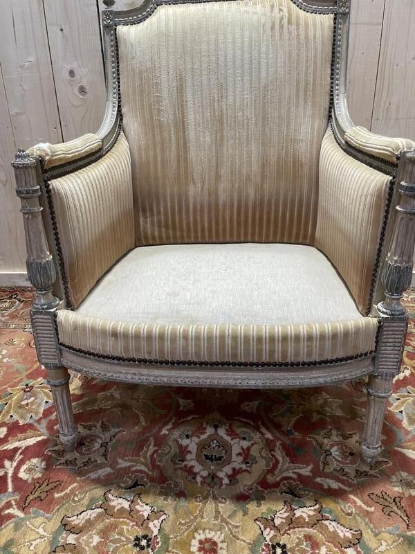 Fauteuil   Bergère De Style Louis XVI Avec Signature photo Furniture
