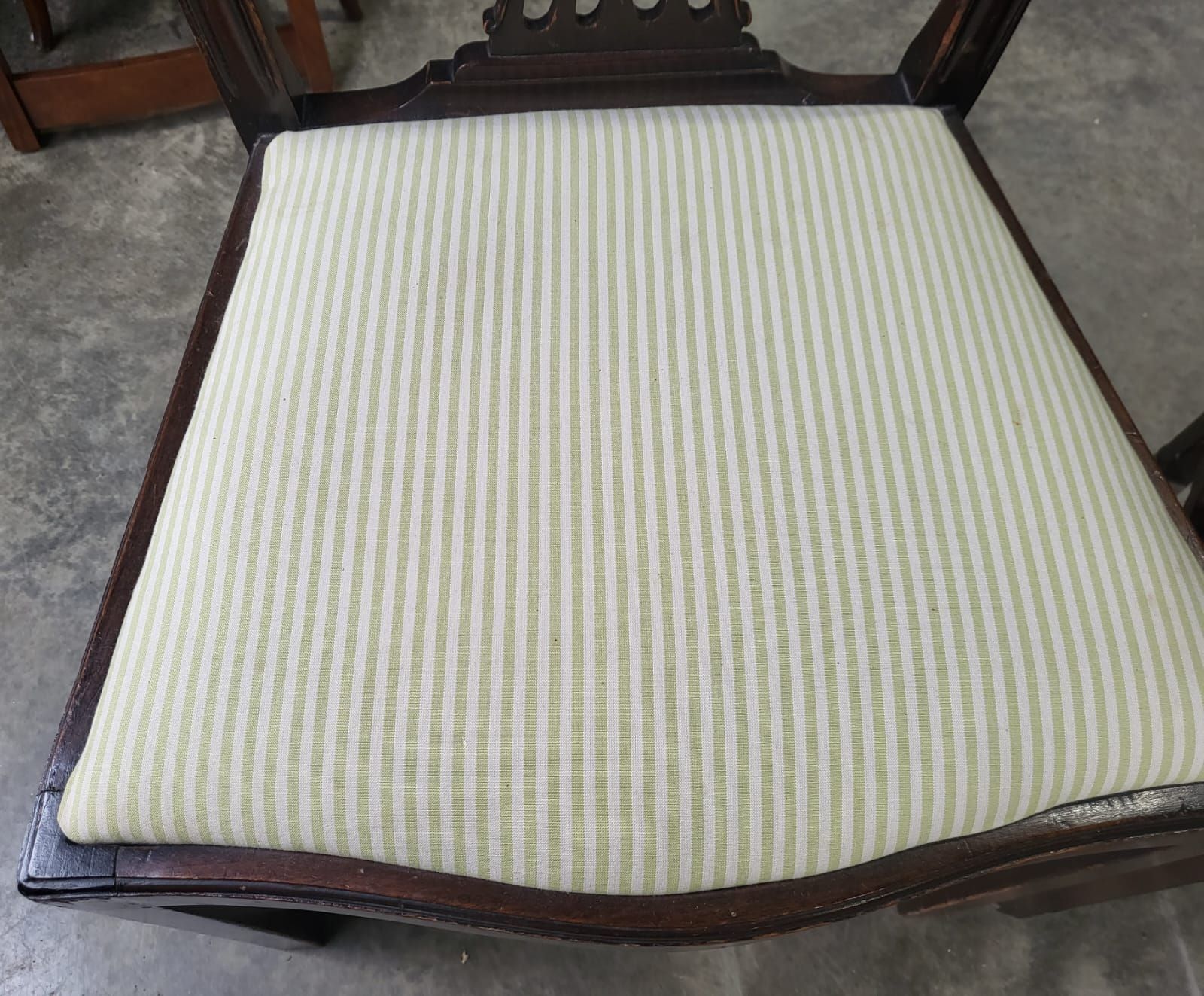 Six Antique Serpentine Georgian? Mahogany Dining Chairs Slat Back Carvers photo for sale