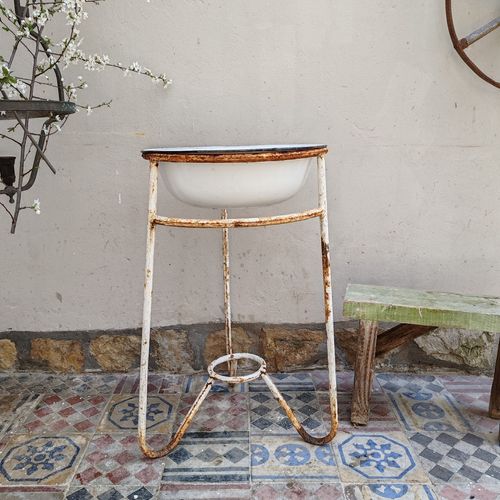 Antique 1920s Hungarian Wash Basin Stand – Rustic Metal With Bowl, Bird Bath