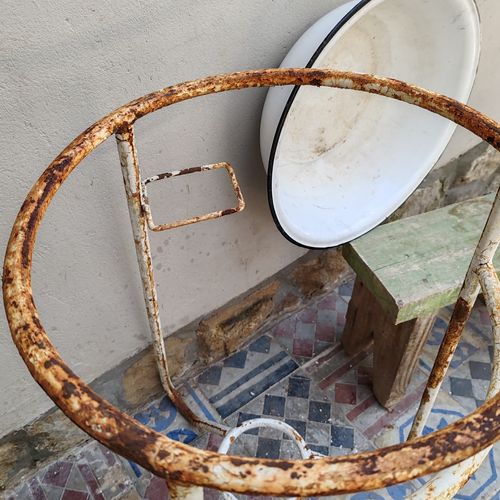 Antique 1920s Hungarian Wash Basin Stand – Rustic Metal With Bowl, Bird Bath photo buy