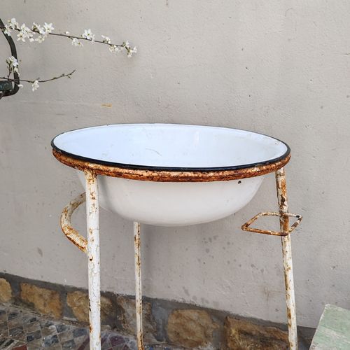 Antique 1920s Hungarian Wash Basin Stand – Rustic Metal With Bowl, Bird Bath photo vintage