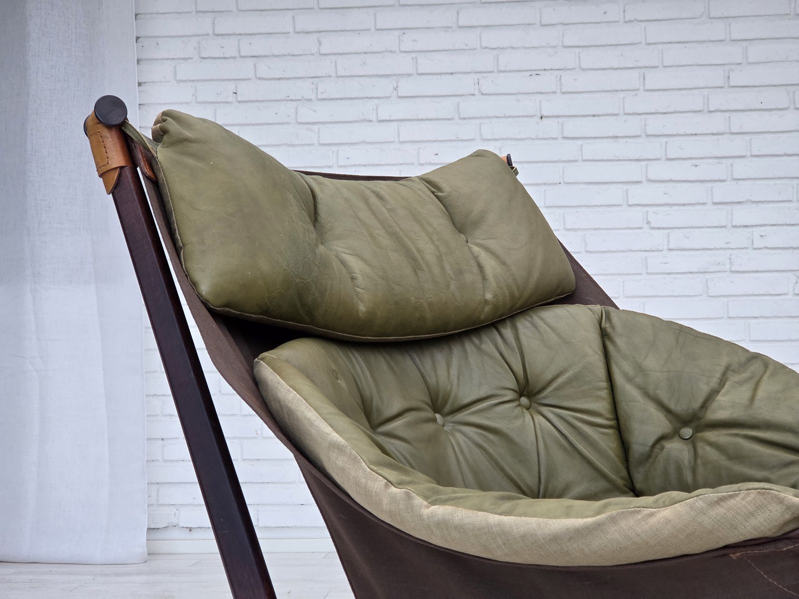 photo for sale Ca. Jaren 1970, Noors Design Van Tormod Alnæs Voor Sørlie Møbler, "Trega" Loungestoel.