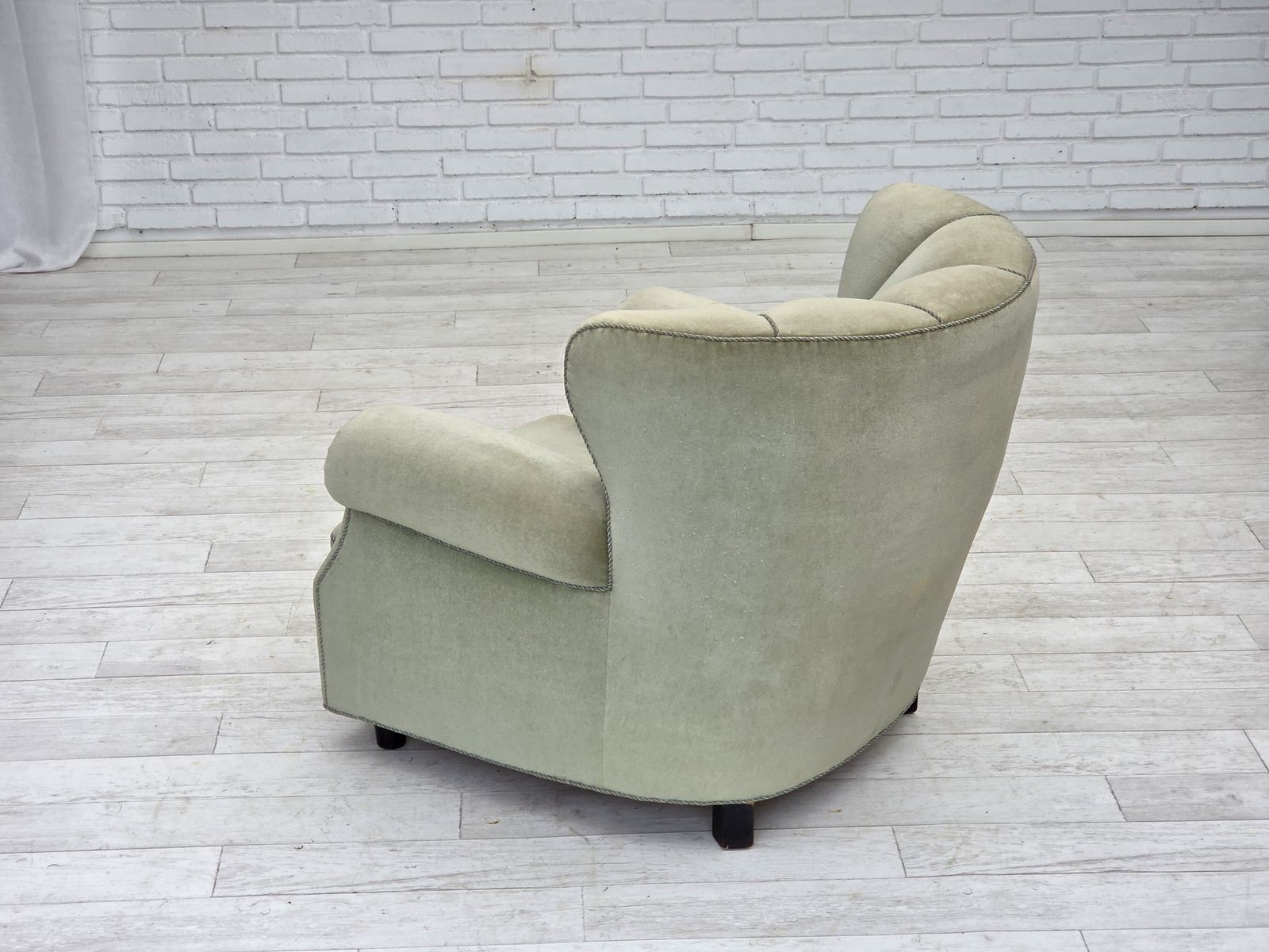 photo buy Ca. Jaren 1970, Deense Relaxfauteuil, Lichtgroen Meubelvelours, Goede Staat.
