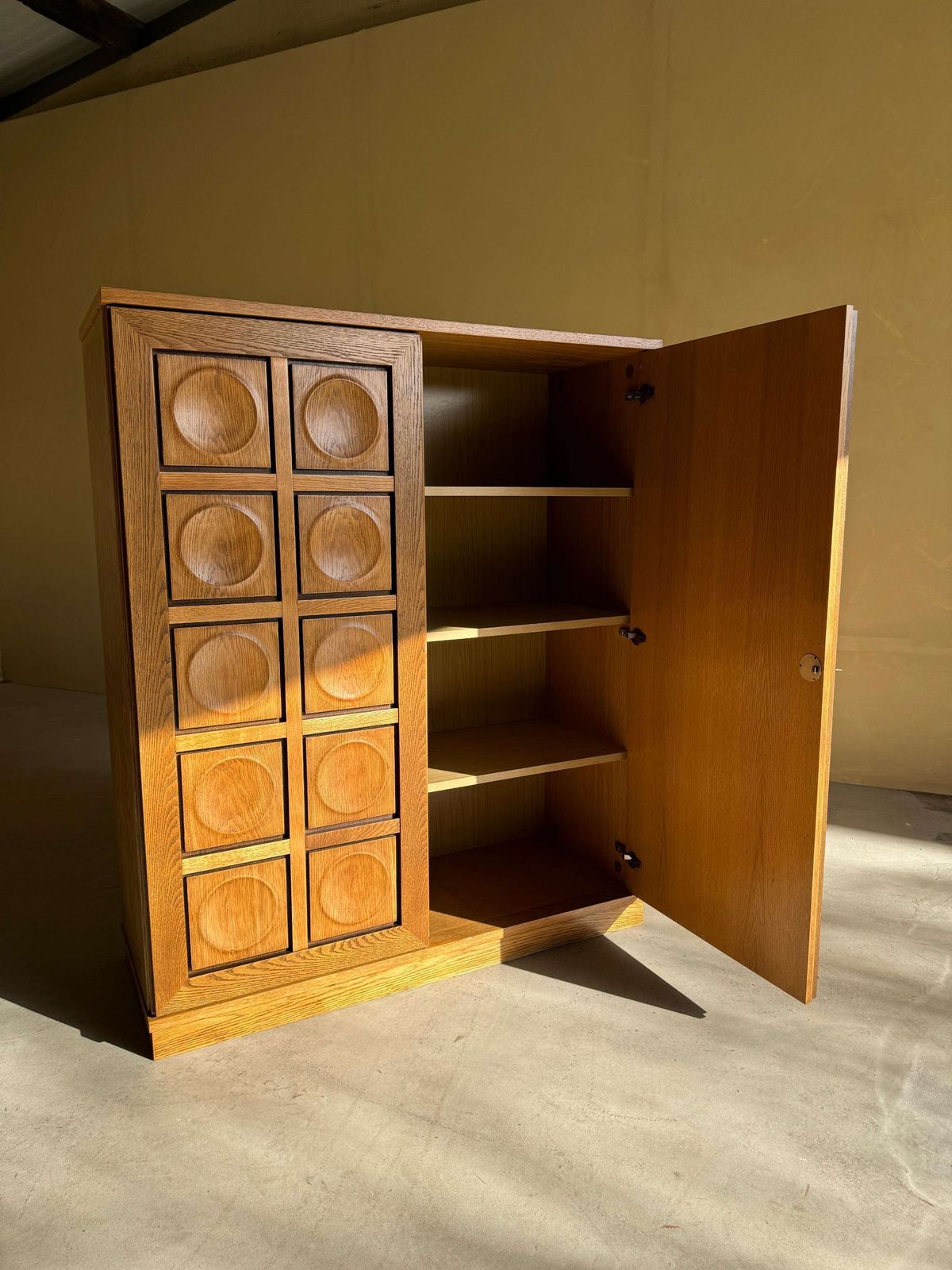 photo for sale Naturel Eiken Brutalistisch Highboard, Jaren 1980