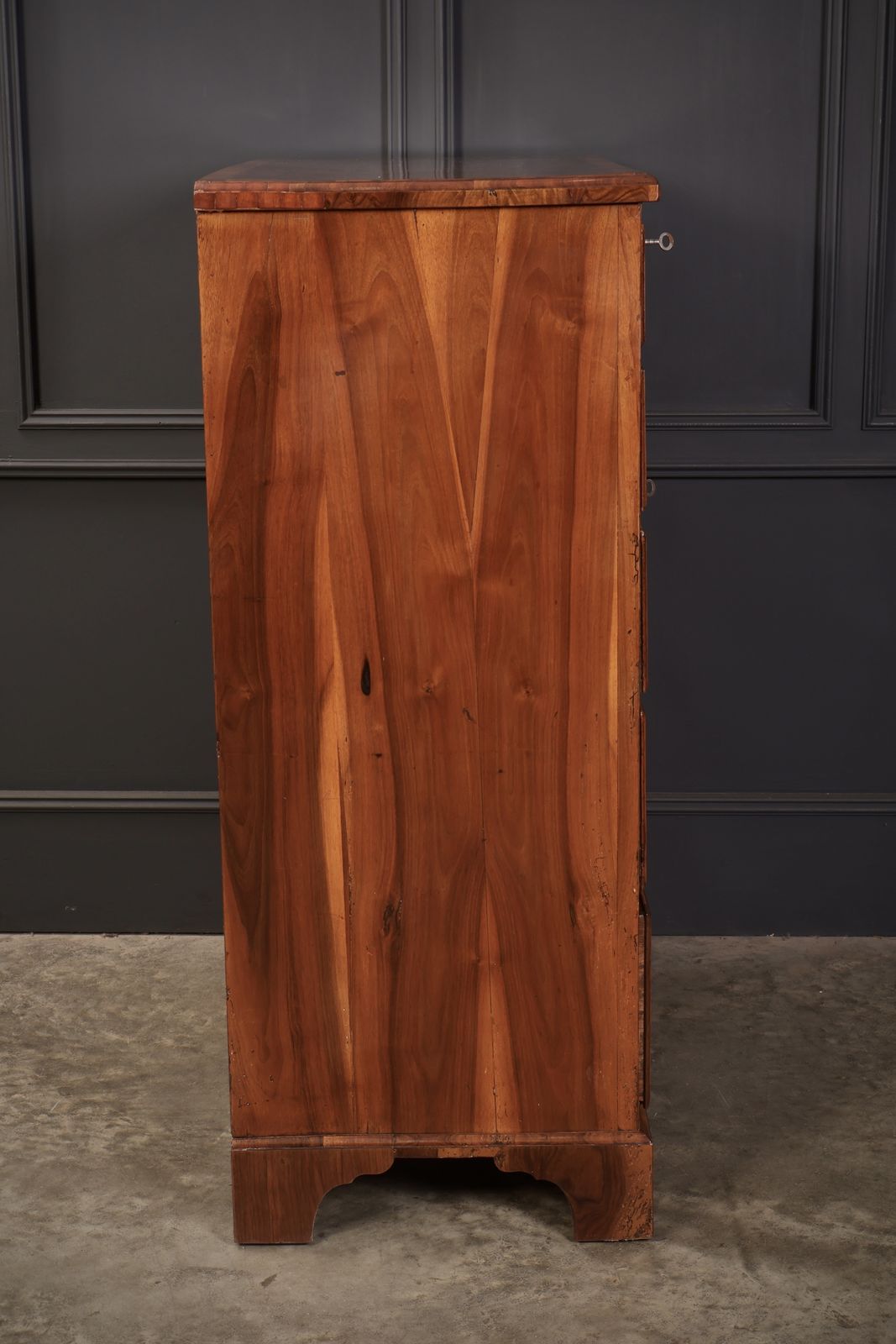 George III Walnut Chest Of Drawers photo vinterior
