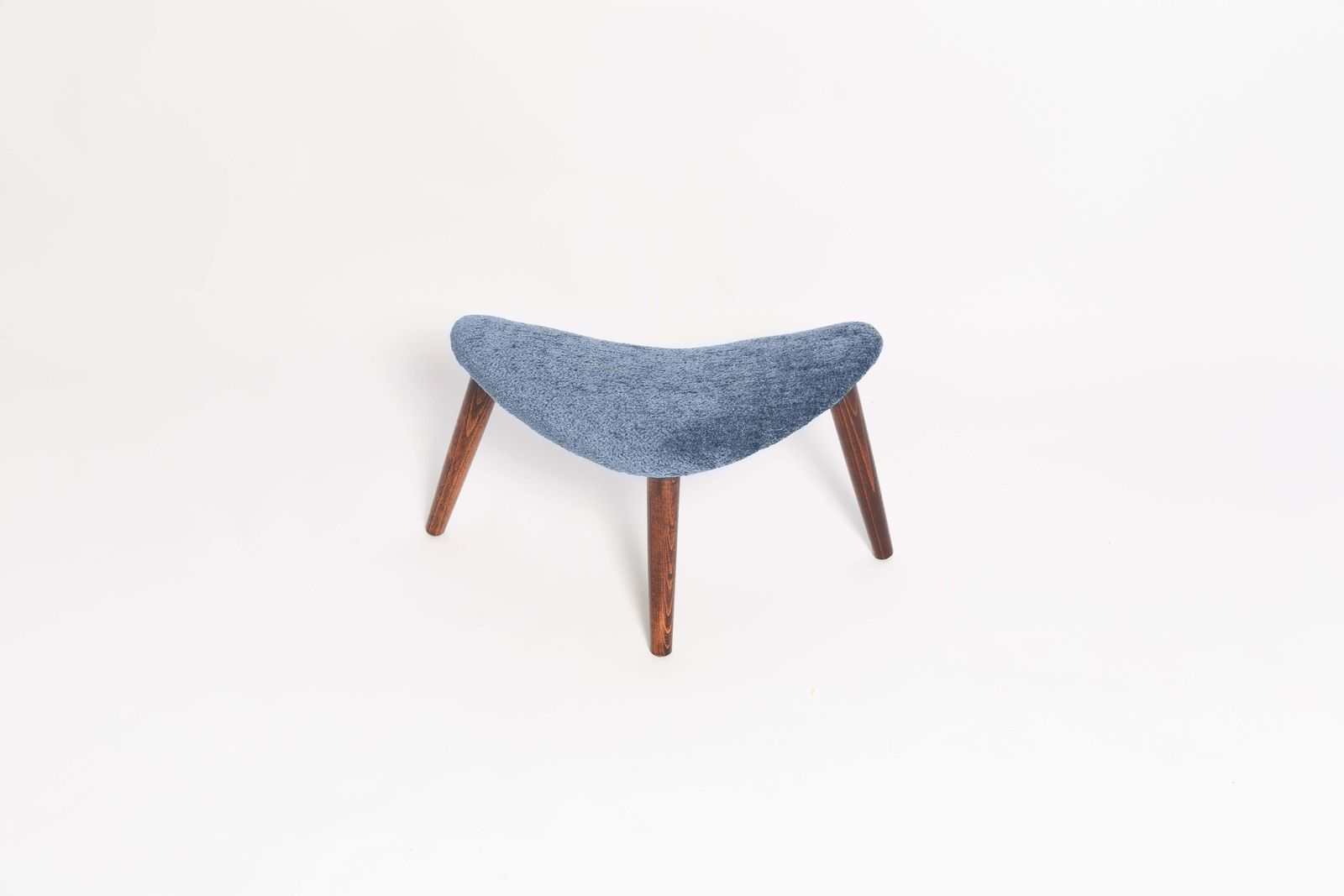 Mini Heart Stool, Blue Velvet, Dark Wood, Europe photo 128.0