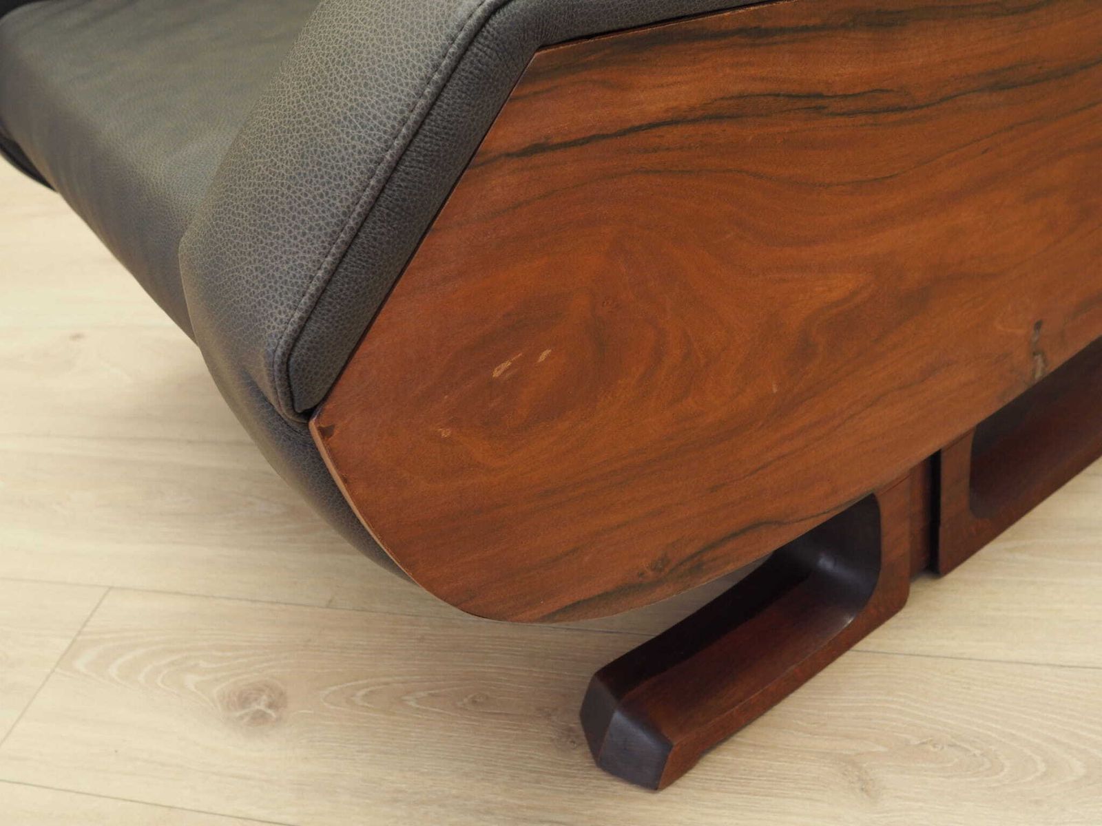 photo vinterior Leren Fauteuil, Italiaans Design, Ca. Jaren 1970, Productie: Italië