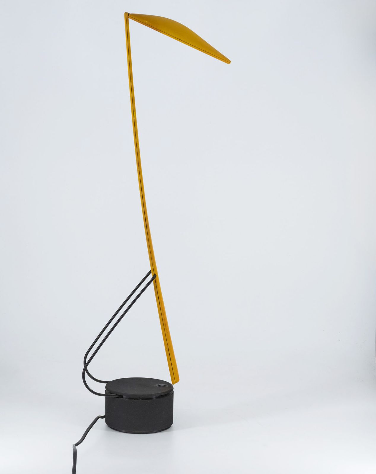 1980s Postmodern Dove Table Lamp By Mario Barbaglia & Marco Colombo For Paf Studio Milano photo Lighting