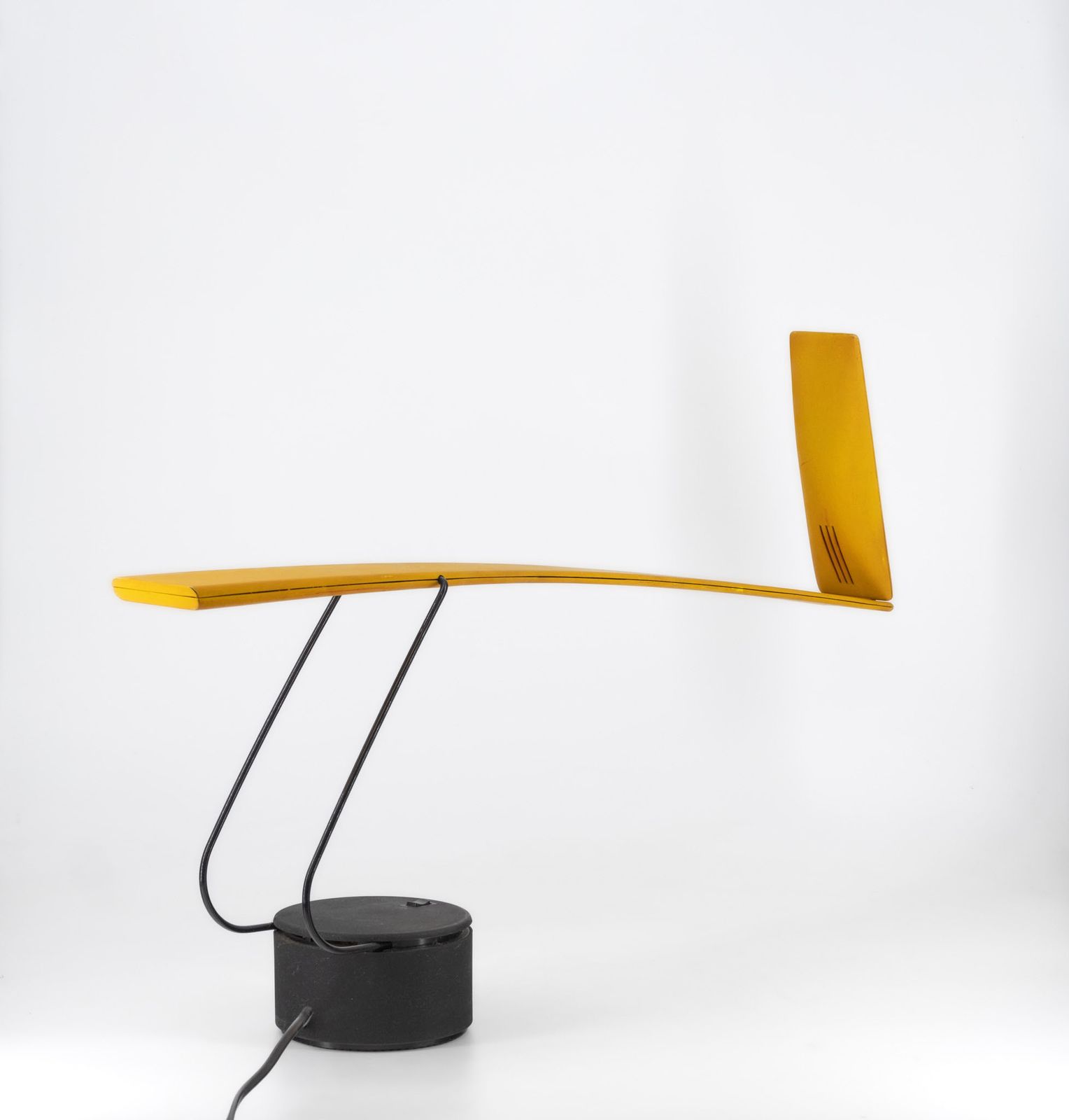 1980s Postmodern Dove Table Lamp By Mario Barbaglia & Marco Colombo For Paf Studio Milano photo vinterior
