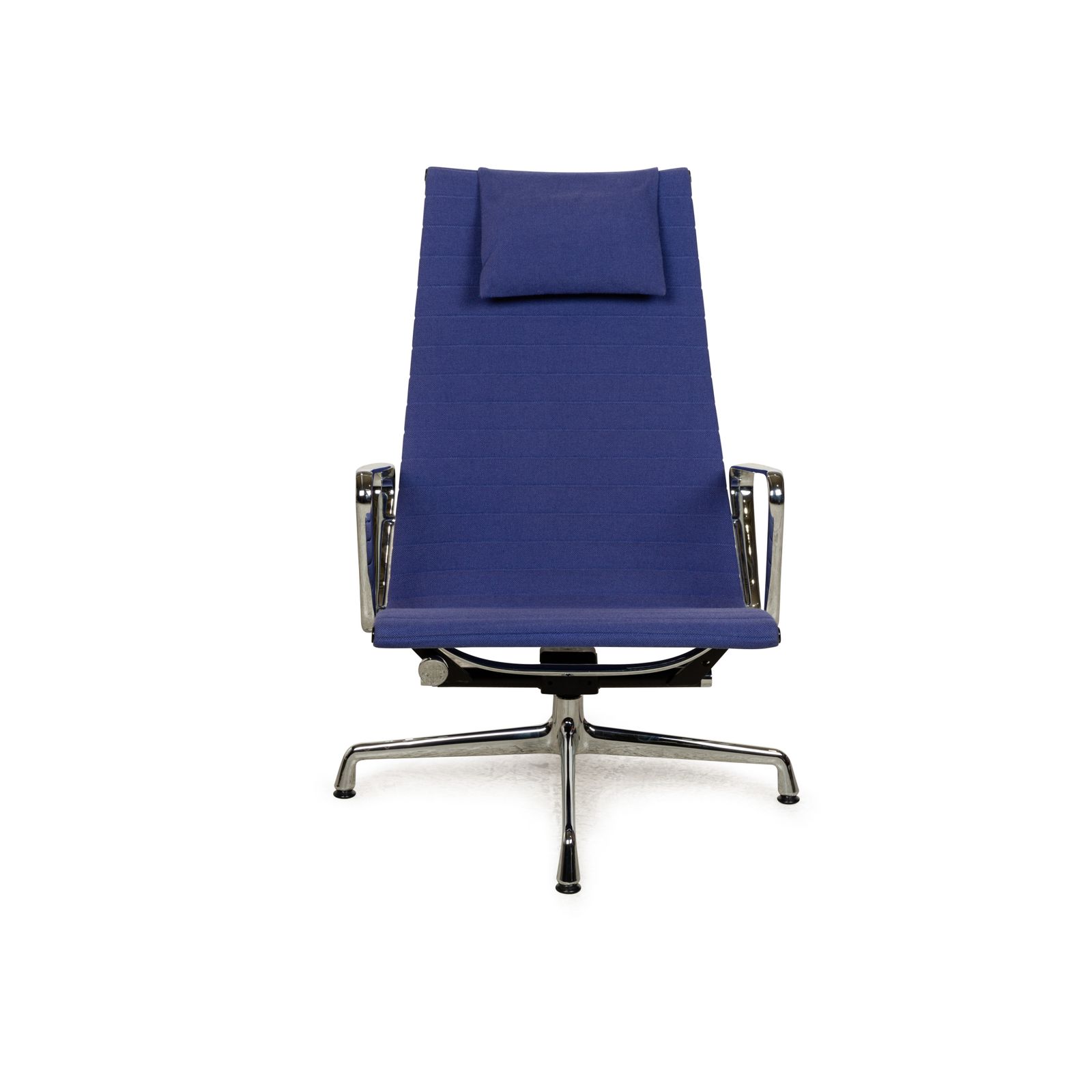 photo furniture Fauteuil Vitra EA 124 en tissu bleu