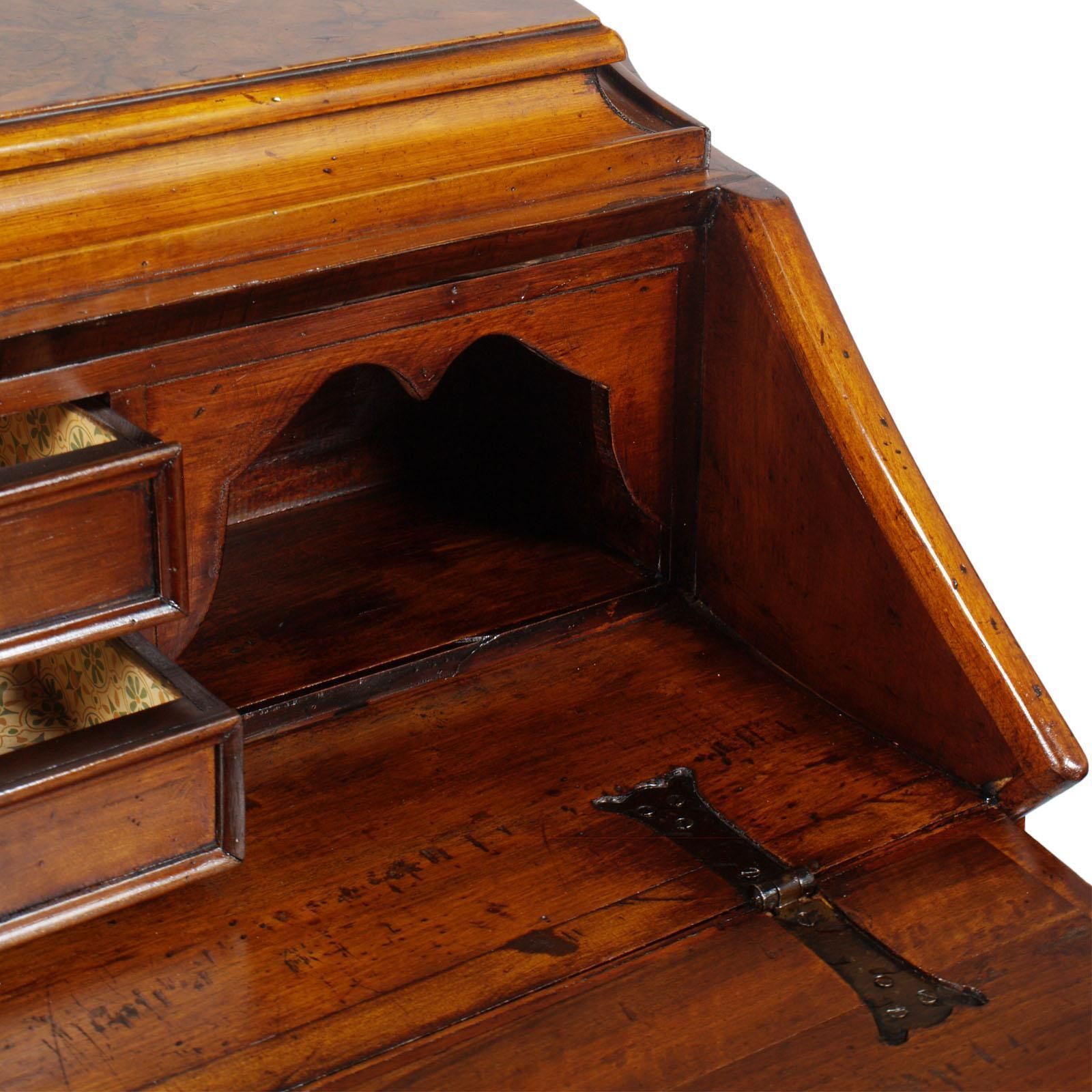 Secretaire Style 700 Lombardo By "Bottega Milanese Dei Valentini", Walnut & Burl photo vintage