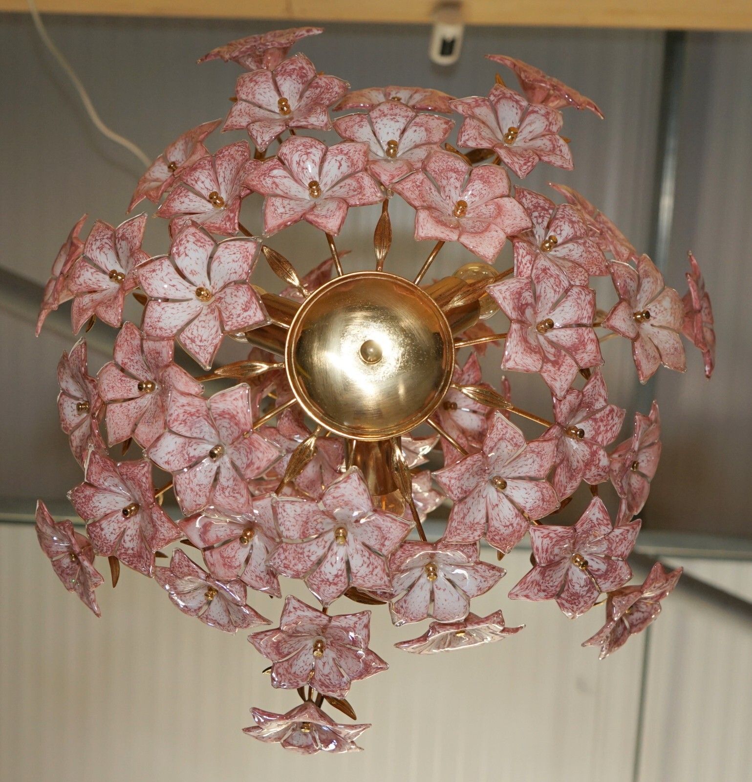 photo vinterior Stunning Large Italian Murano Rose Glass Mid Century Modern Floral Chandelier