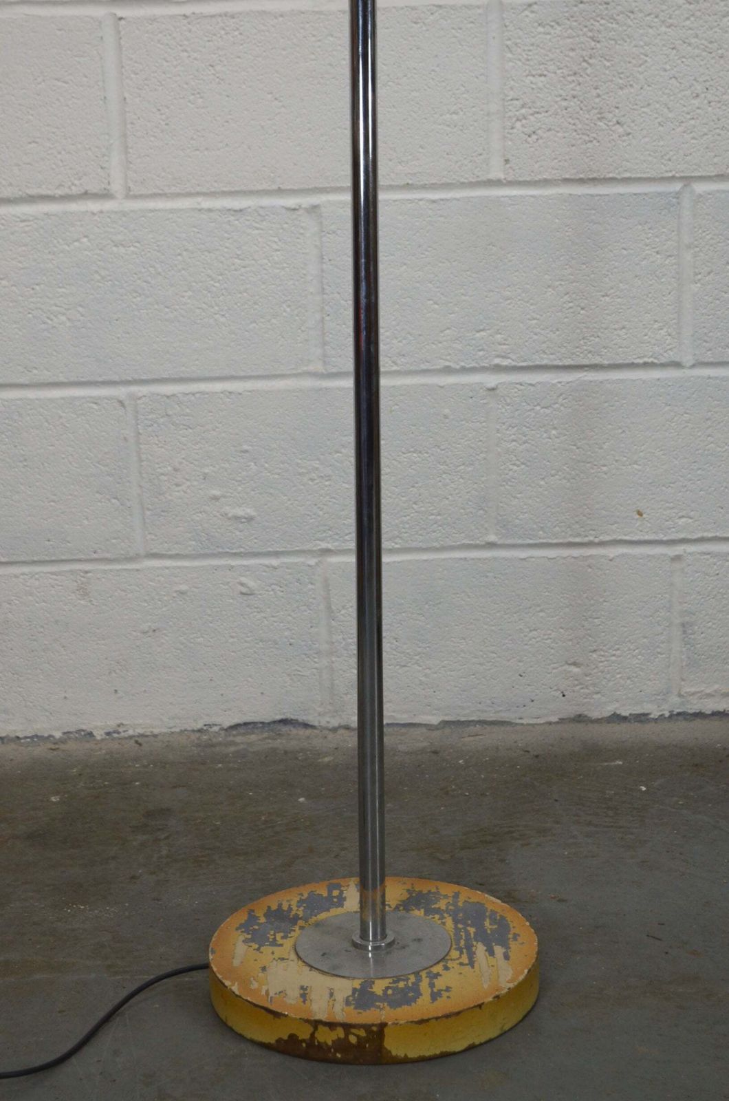 Vintage 20th Century Art Deco Floor Lamp photo for sale