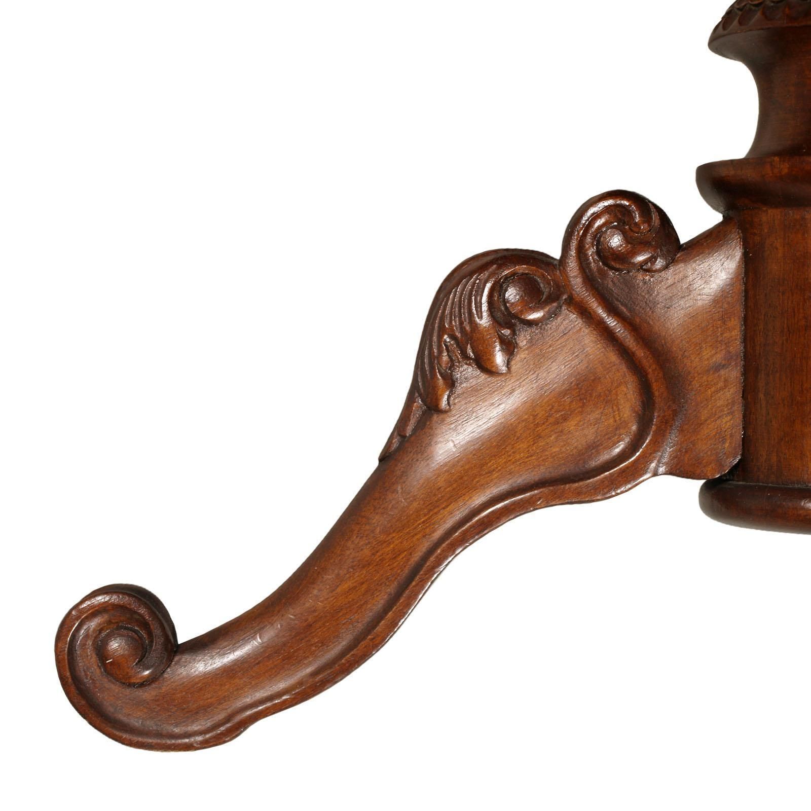 Italian 1940s Baroque Round Coffee Table Burl Walnut, Carved Walnut Wax Polished photo buy