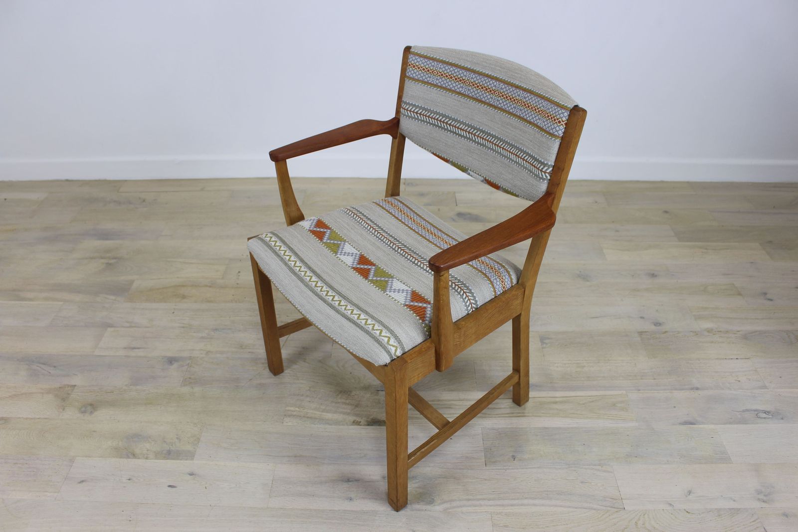 photo vinterior Soro Danish Teak And Oak Desk Chair In Kit Kemp Fabric