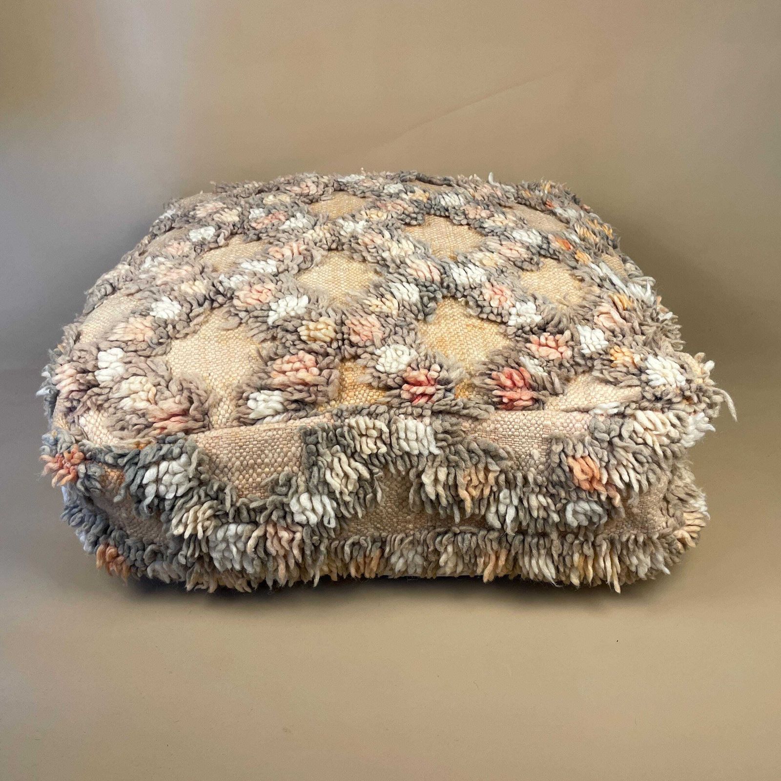 Vintage Moroccan Pouf Footstool Kilim Carpet Handwoven Wool 60x60x20cm Traditional Lounge Pouffe Cube Square Floor Cushion Pink Pattern photo 145.0