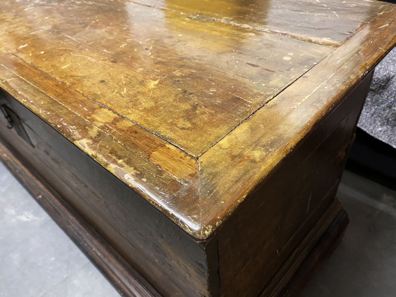 Superb Brazilian Jatoba / Oak Farmhouse Large Chest photo for sale