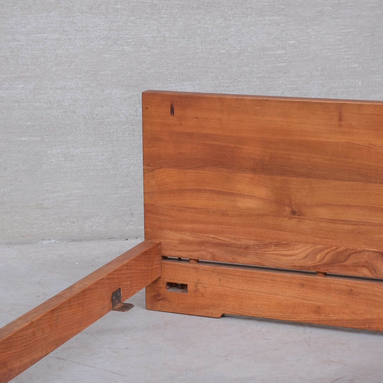 Pierre Chapo Mid Century L02a Elm Single Day Bed (1 Available) photo Furniture