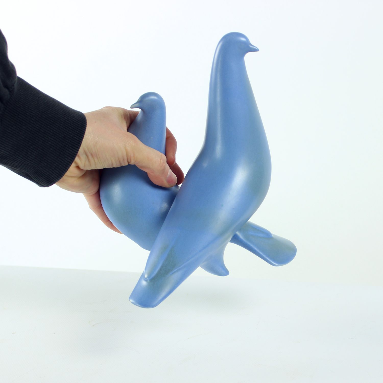 photo for sale Ceramic Sculpture Of Two Blue Doves,  Keramia 1960s