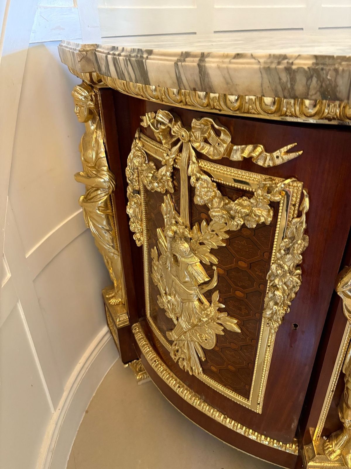 photo vintage Antique Rare Fine Pair Of French Marquetry And Gilt Bronze Mounted Commodes In The Louis XVI Style, After Jean Henri Riesener