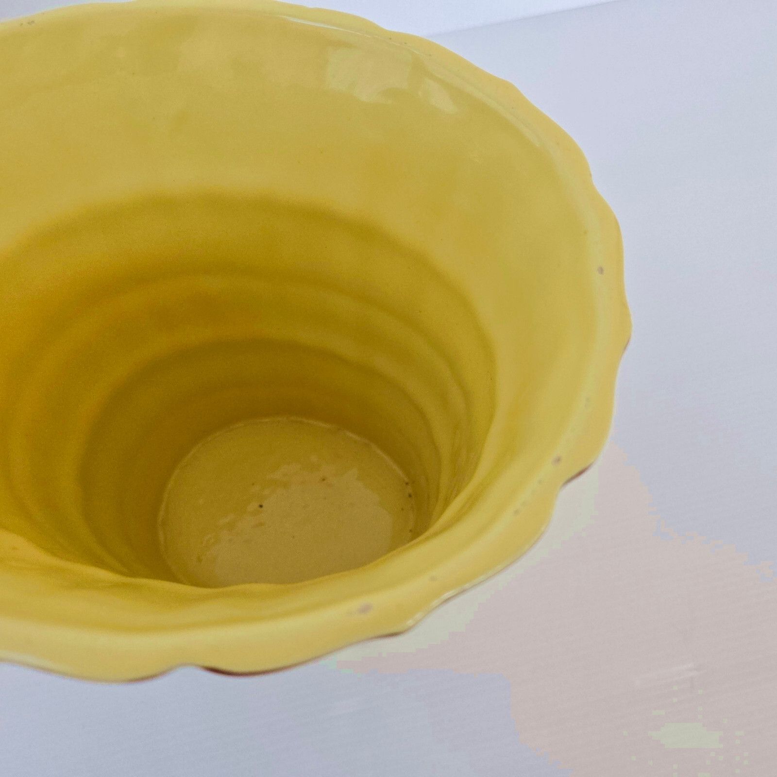Vintage 1950 Ceramic Vase Yellow Red Green 50s Rockabilly Zazou Retro 1950s photo vinterior