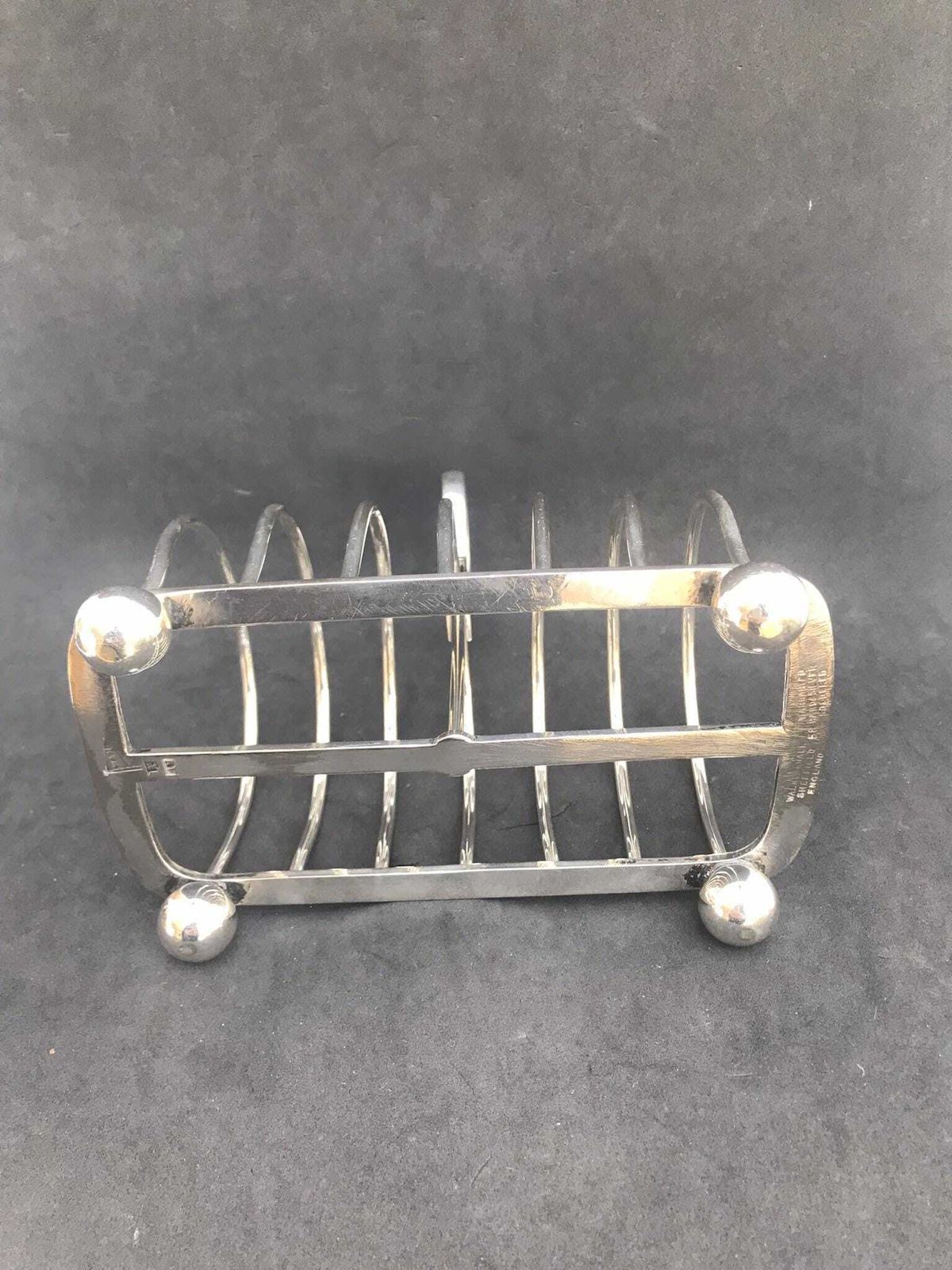 photo furniture Toast Rack Holder Victorian Breakfast Set Walker And Hall 6 Slices Toast Rack Antique English Brunch Tableware Wedding Gift Christmas