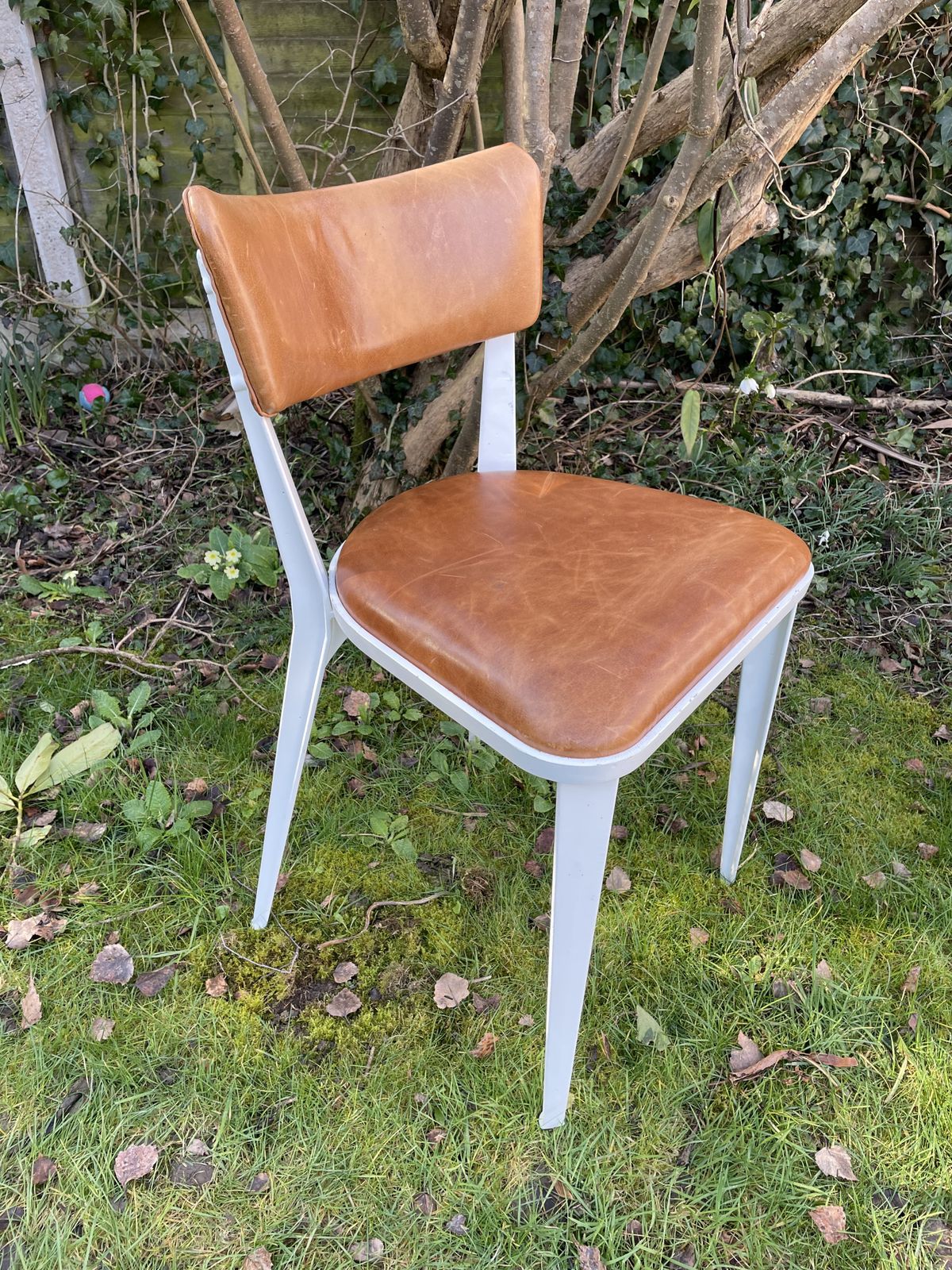 photo furniture 2 Ernest Race Ba3,  Chairs Mid Century Design Probably Made In 1990s Brown Leather And Red Leather