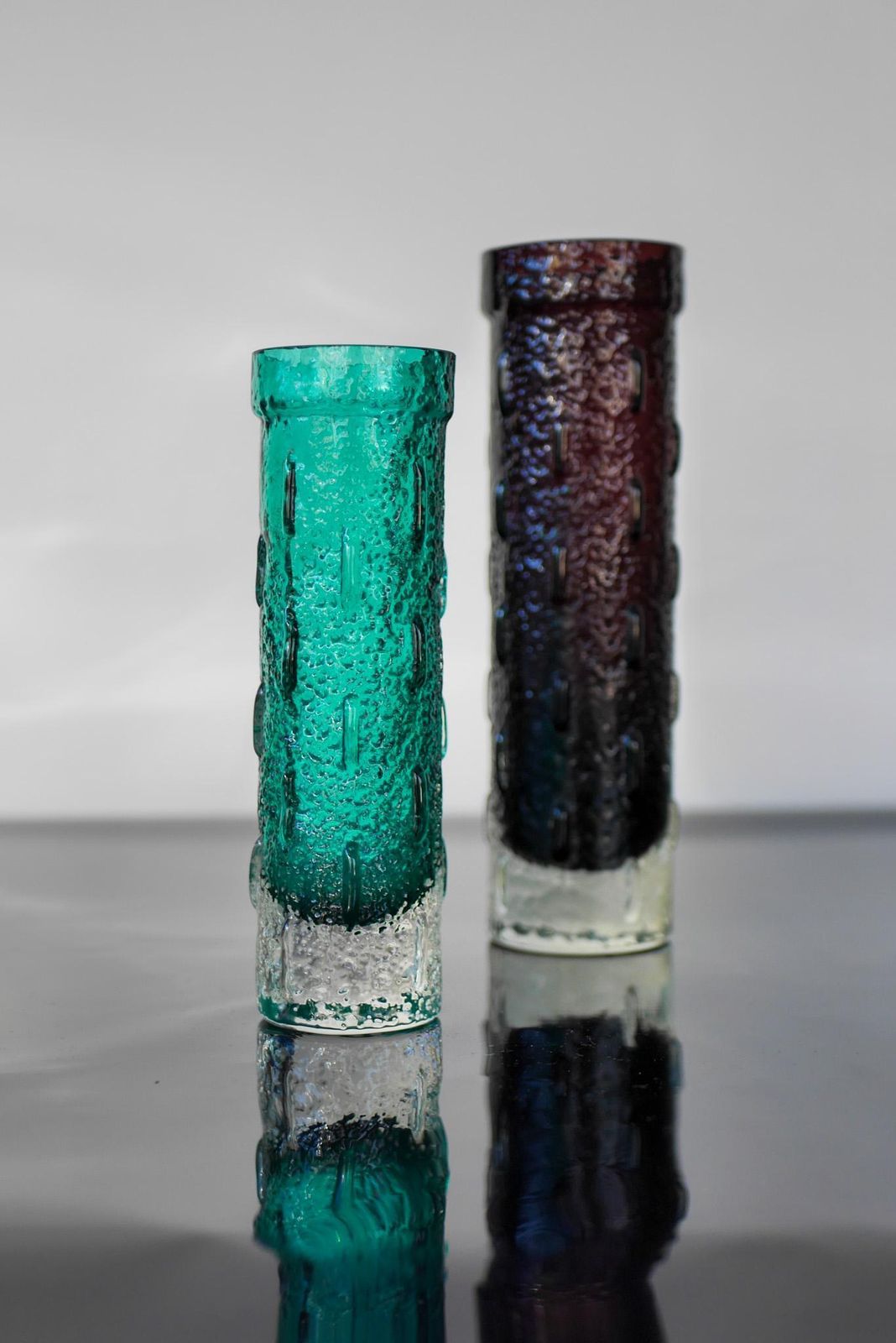 photo vintage Mid Century Modern Finnish Glass Vases By Tamara Aladin For Riihimäan Lasi
