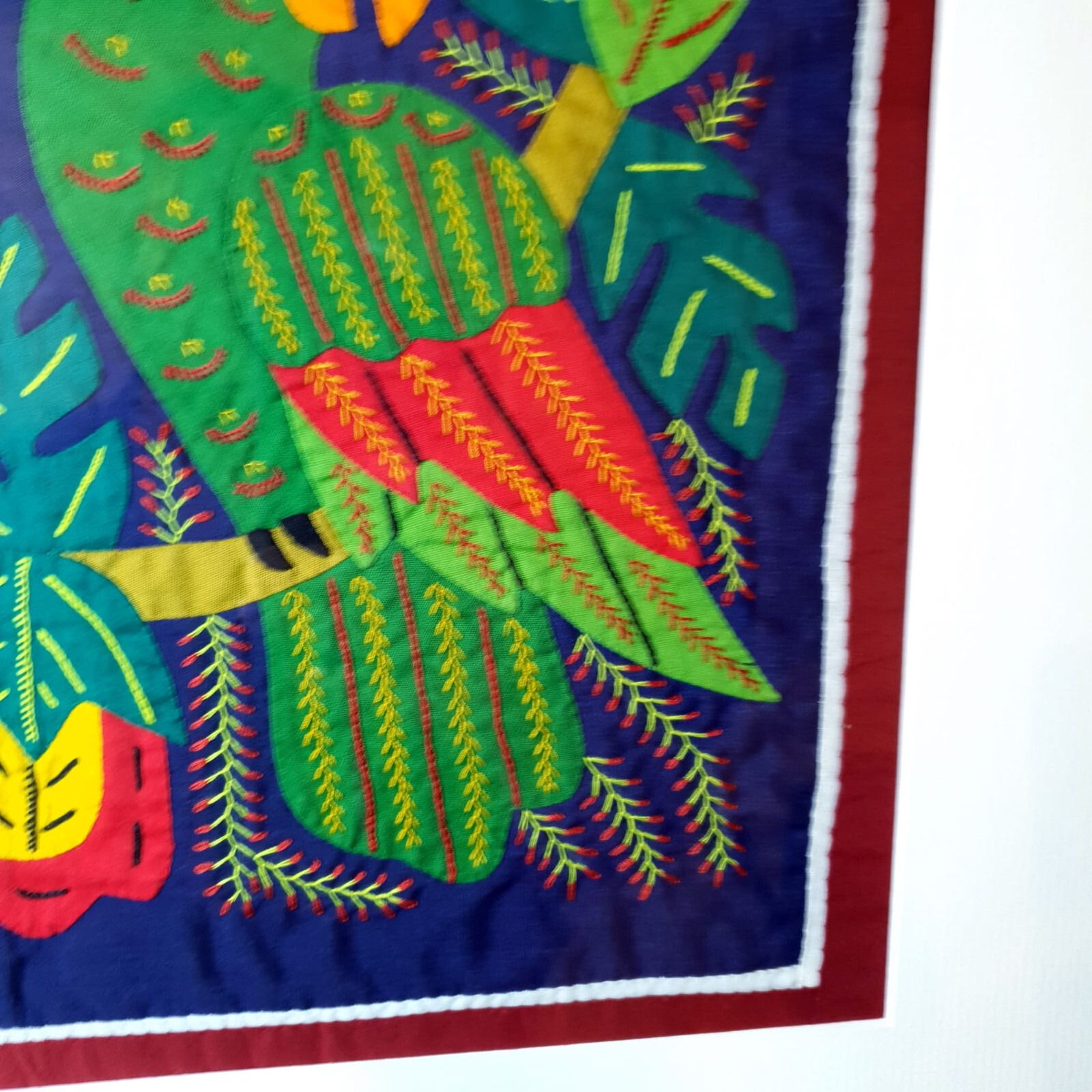 photo vintage Molas Parrots Textile Appliqué Embroidery Folk Art By Kuna Yala Indians Panama
