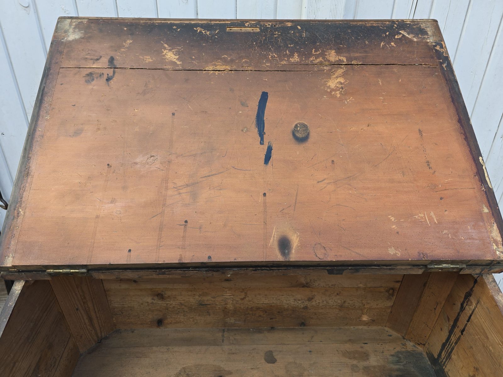 photo furniture 19th Century Antique Painted Pine Clerks Desk