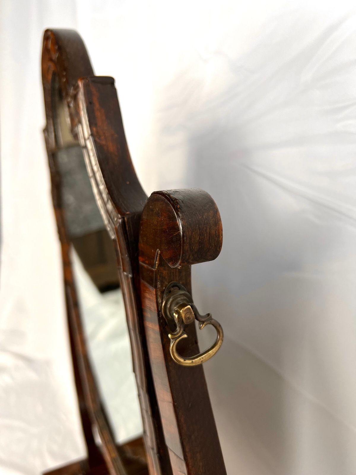 photo vintage Queen Anne Walnut And Laburnum Dressing Table/ Toilet Mirror