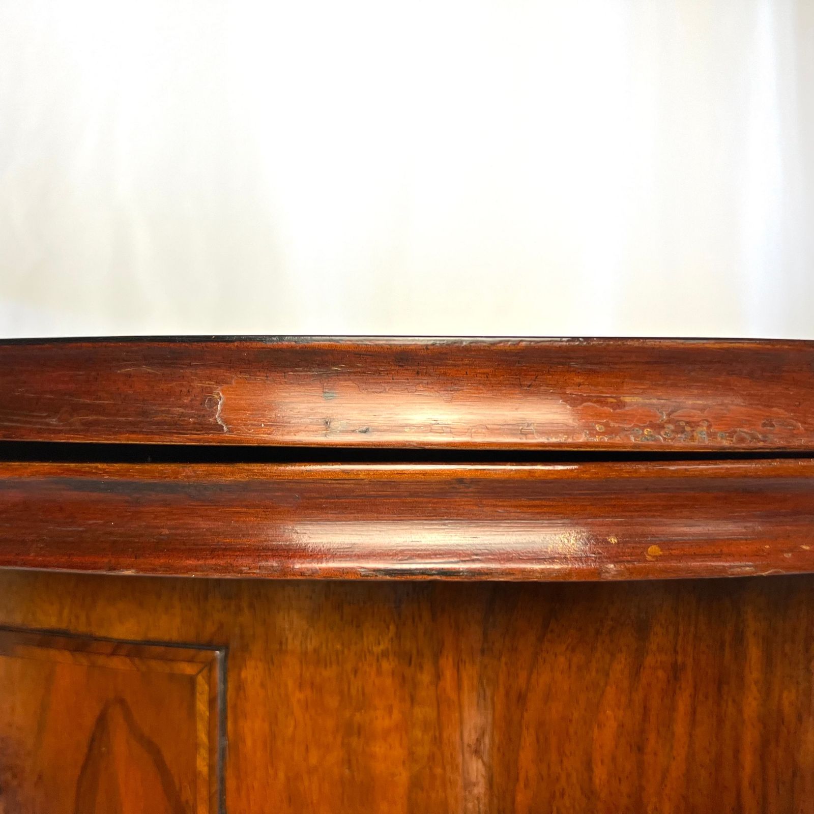 photo vintage Small Victorian Figured Walnut Demi Lune Card Table In The George I Manner