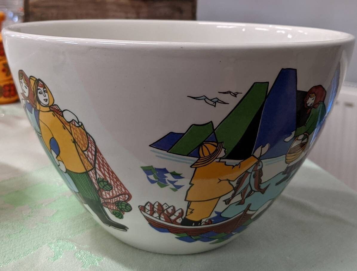 Flint Design (Figgjo Flint) Large Bowl Torskefiske Design Folk Art Fishing Norway Norse Scandinavian photo for sale