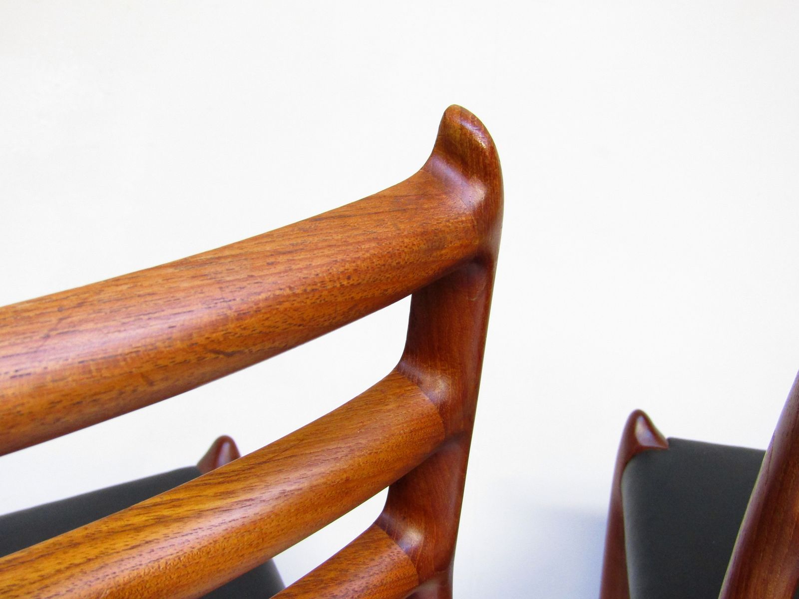 photo vinterior Set Of Four Exceptional 1950s Danish Dining Chairs By Niels Moller, 2x Model 62 And 2x Model 78