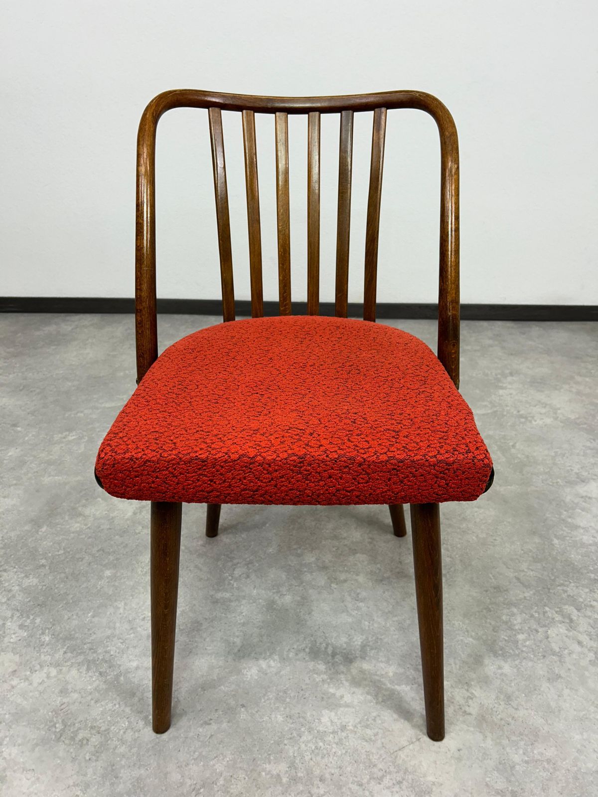Set Of 4 Dining Room Chairs By Antonín šuman For Ton photo Furniture