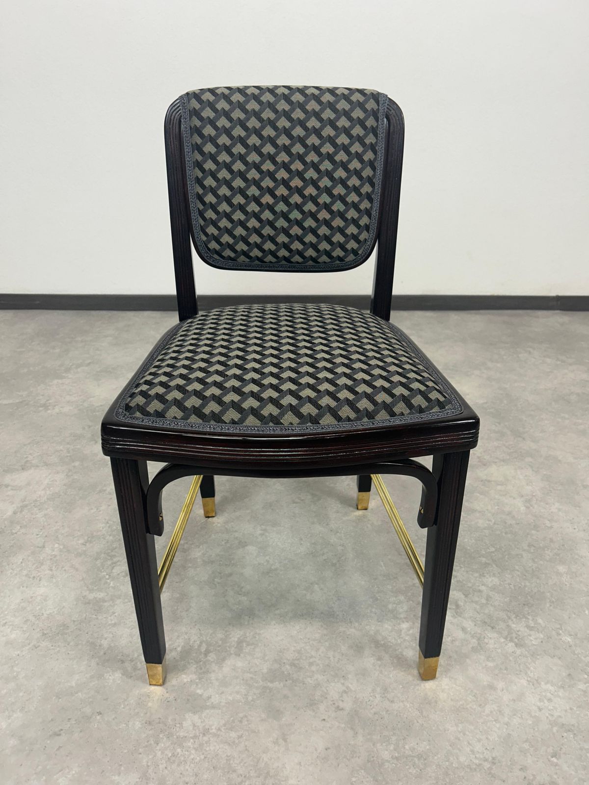 Secession Chair No.412 By Otto Wagner For J&J Kohn photo vinterior