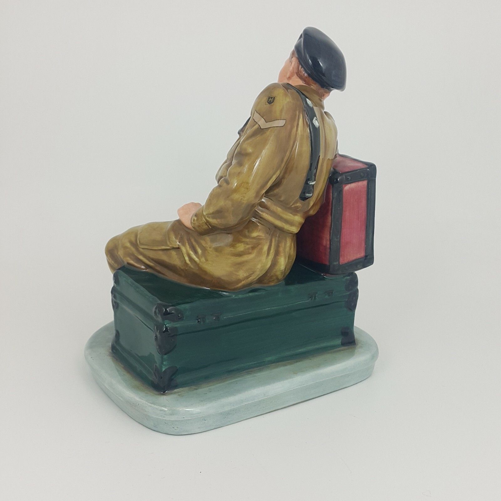 Royal Doulton Figurine Hn4820 Prestige Nostalgia 730 Days  Rd 5764 photo 325.0