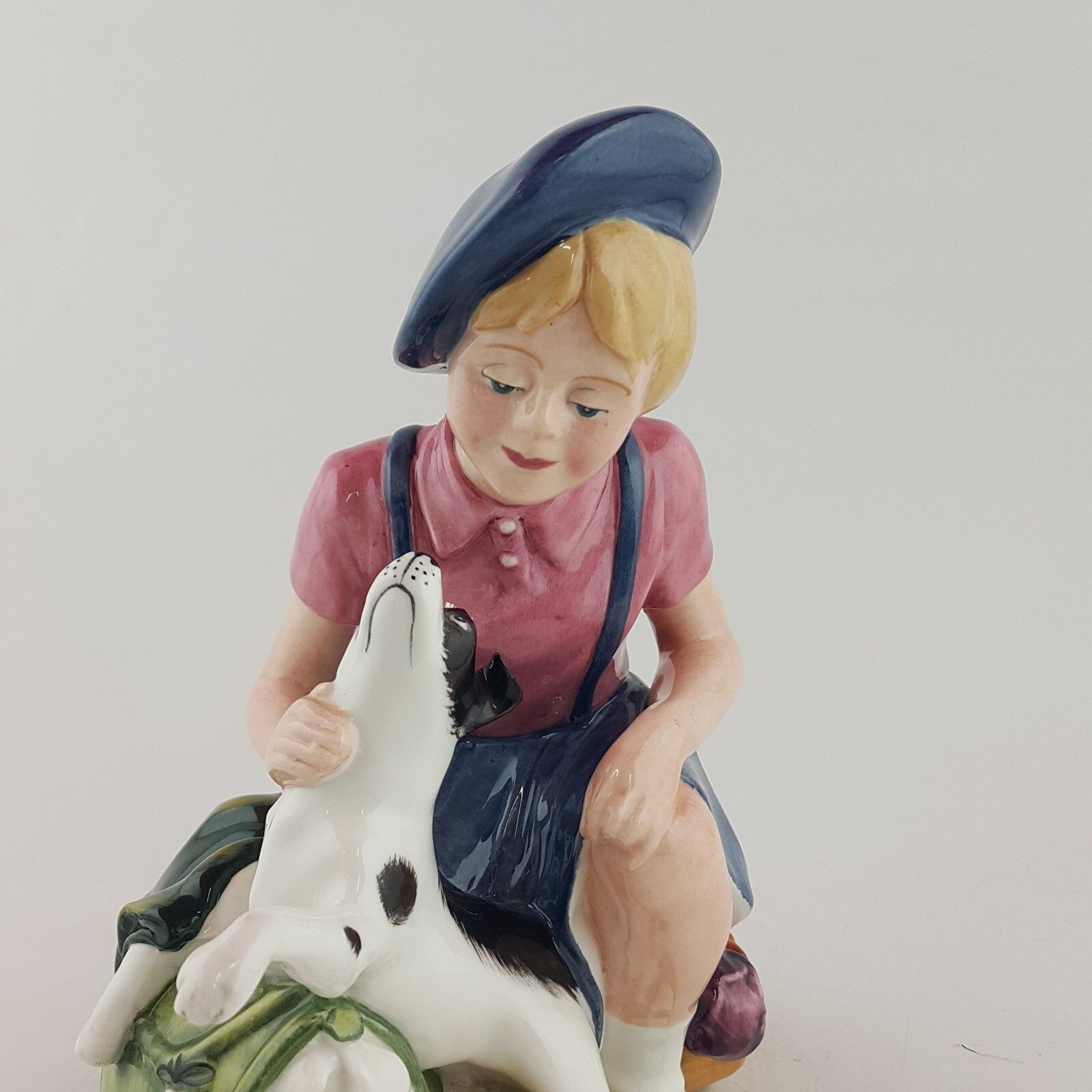 Royal Doulton Figurine Hn3295 The Homecoming  Rd 8842 photo buy