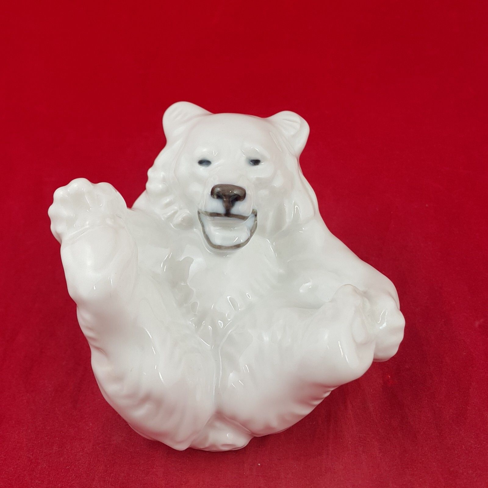 Royal Copenhagen 247 White Polar Bear Cub Figurine 7562 Rch photo vintage
