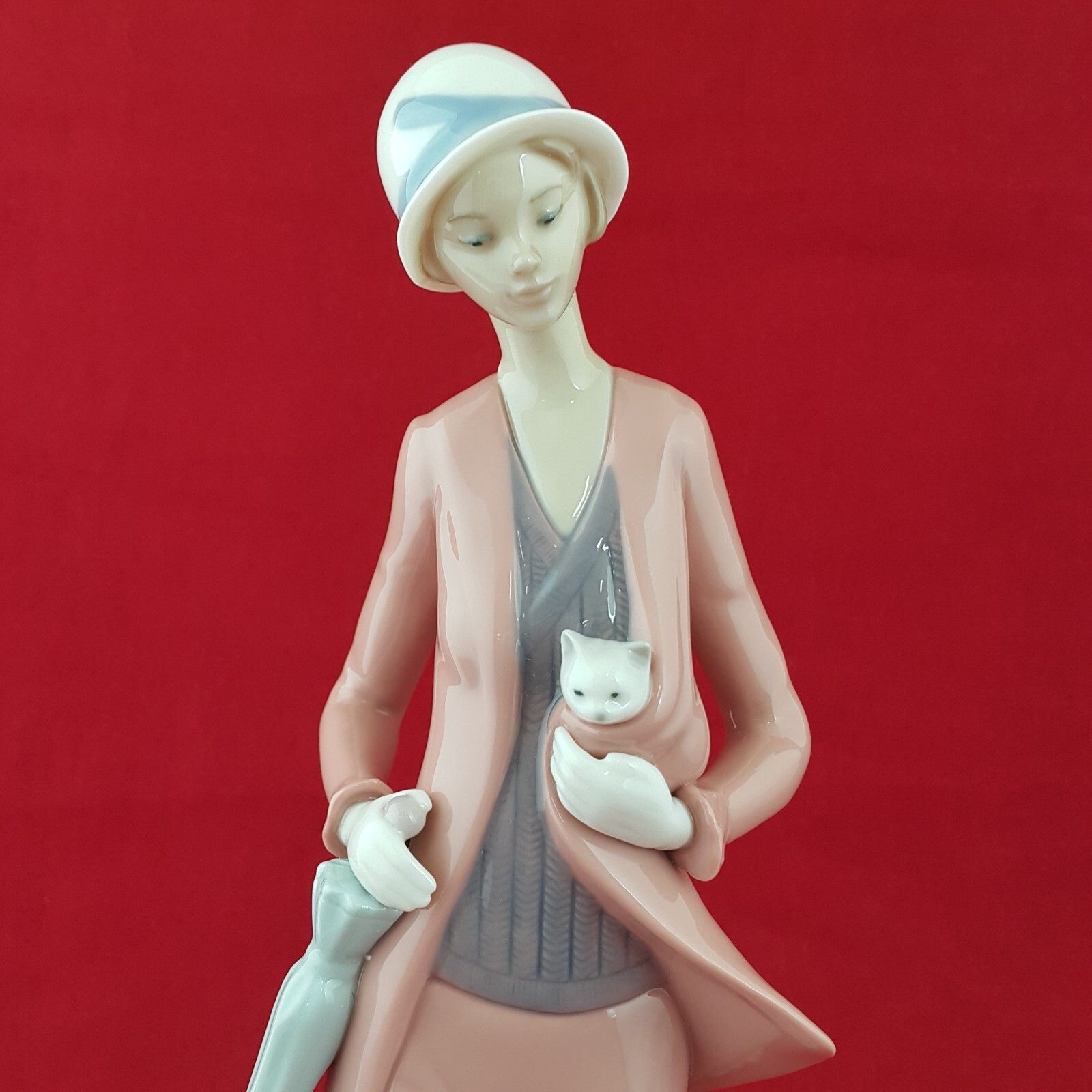 Lladro Nao Figurine 1232 Autumn Stroll Women With Cat Boxed L/N photo vintage