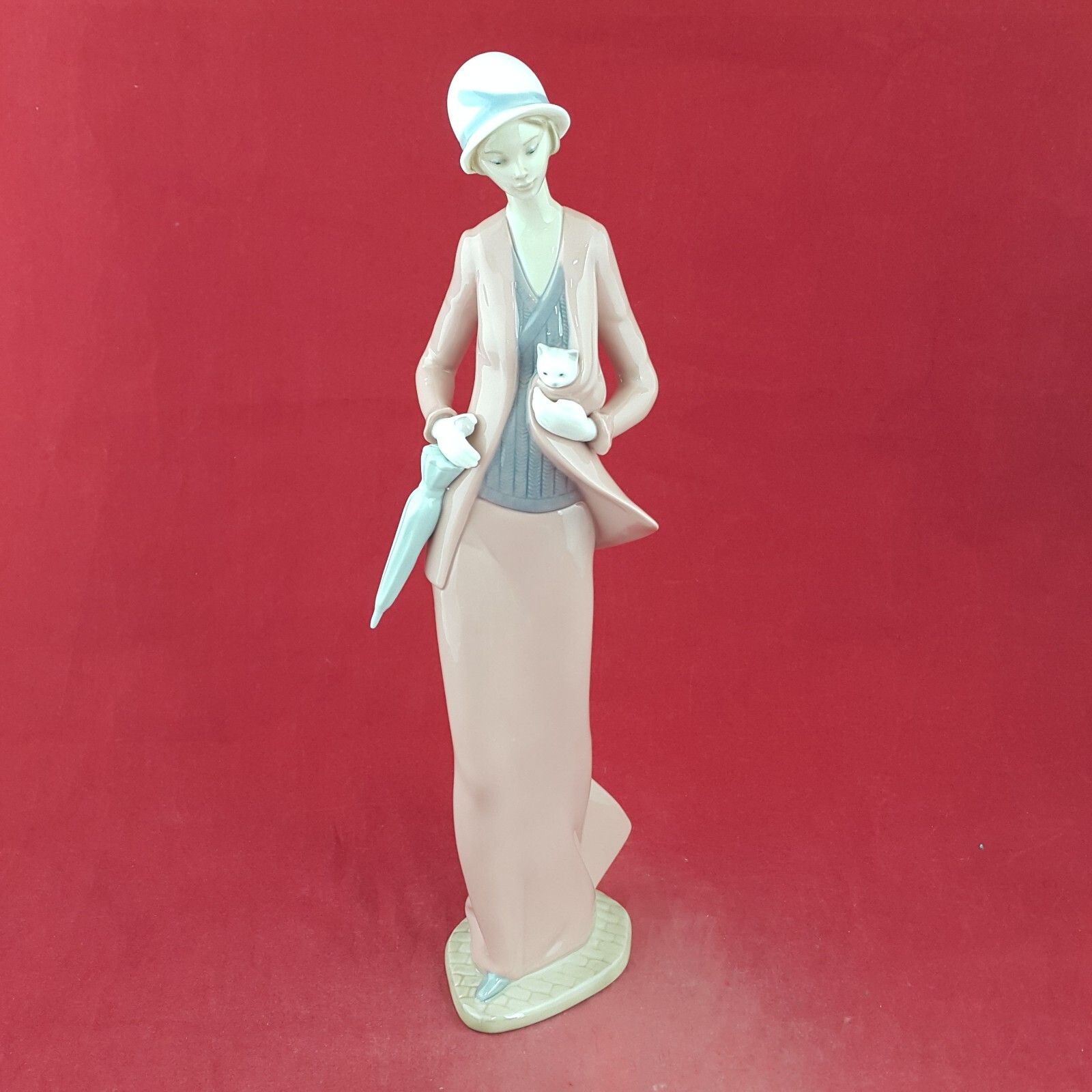 photo furniture Lladro Nao Figurine 1232 Autumn Stroll Women With Cat Boxed L/N
