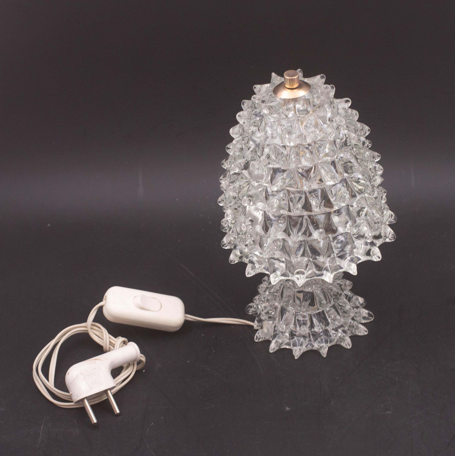 photo furniture Elegant Table Lamp In Rostrato Murano Glass Vase For Barovier & Toso, 1950s