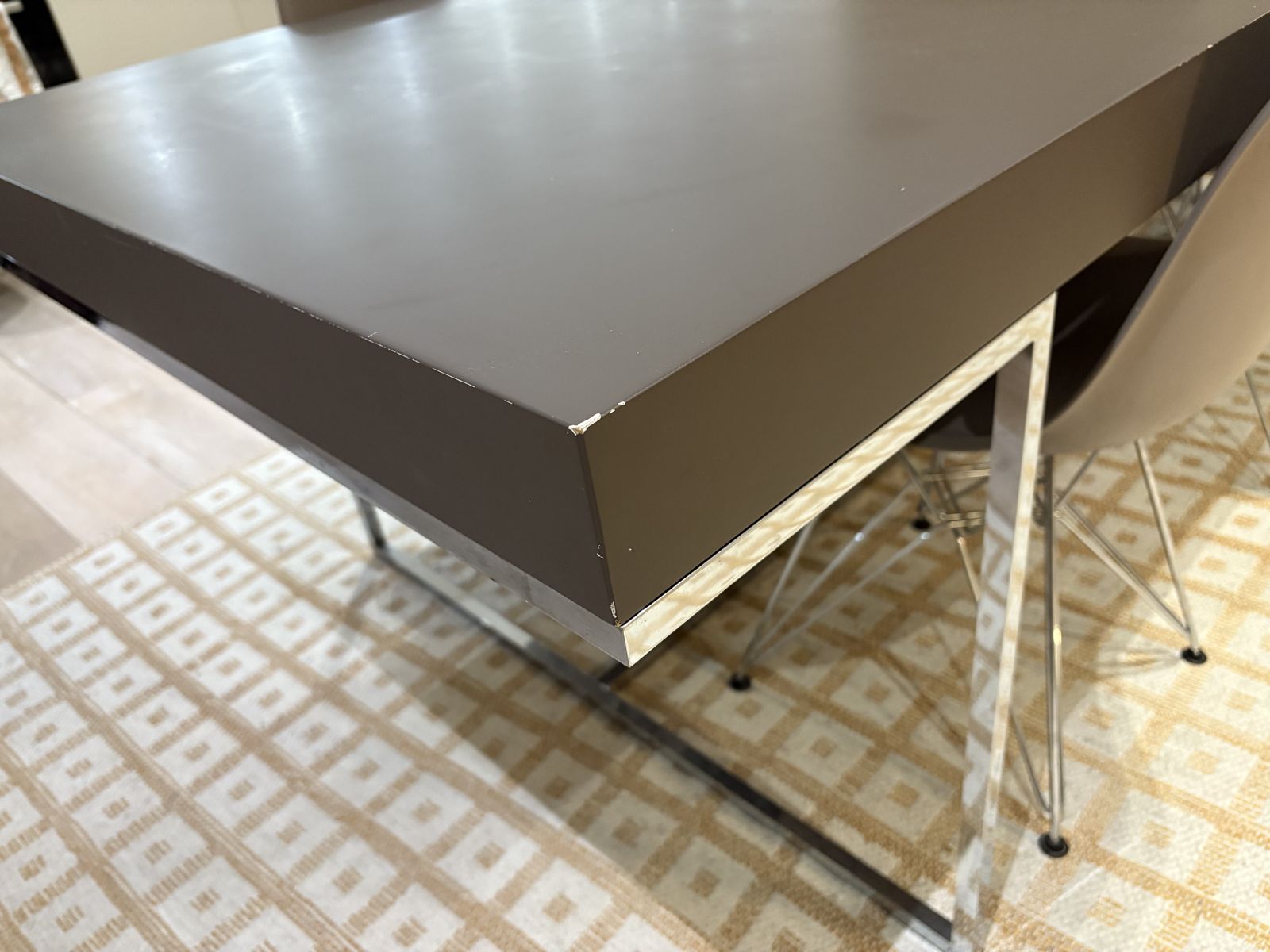 B&B Italia Tav Athos Paola Piva Extensible Dining Table photo furniture