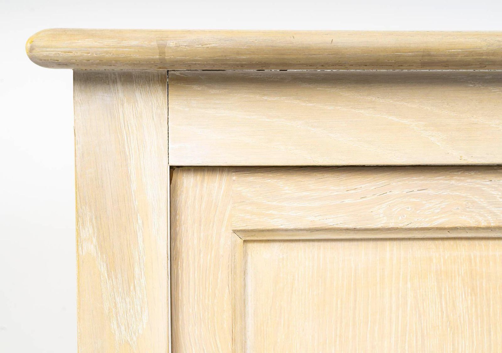 Radiator Cover In Whitewashed And Painted Wood, 20th Century. photo Home Fixtures