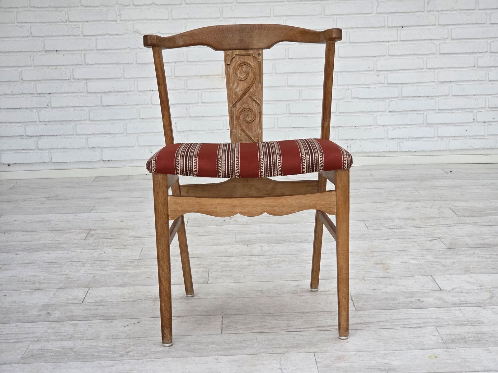 1960s, Pair Of Danish Dining Chairs, Solid Oak Wood, Furniture Wool. photo vinterior