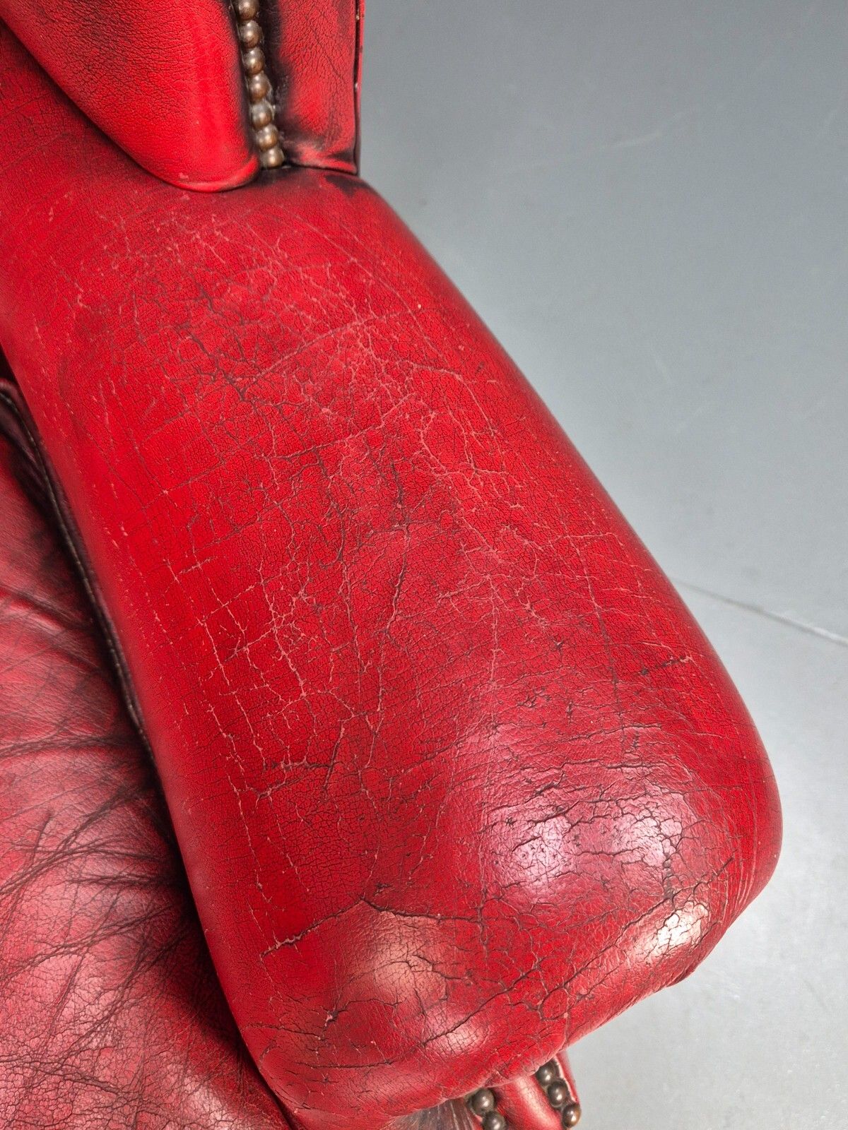 Vintage Queen Anne Red Leather Wing Back Winchester Brand 1990s  Eb9219 Vlea photo 425.0